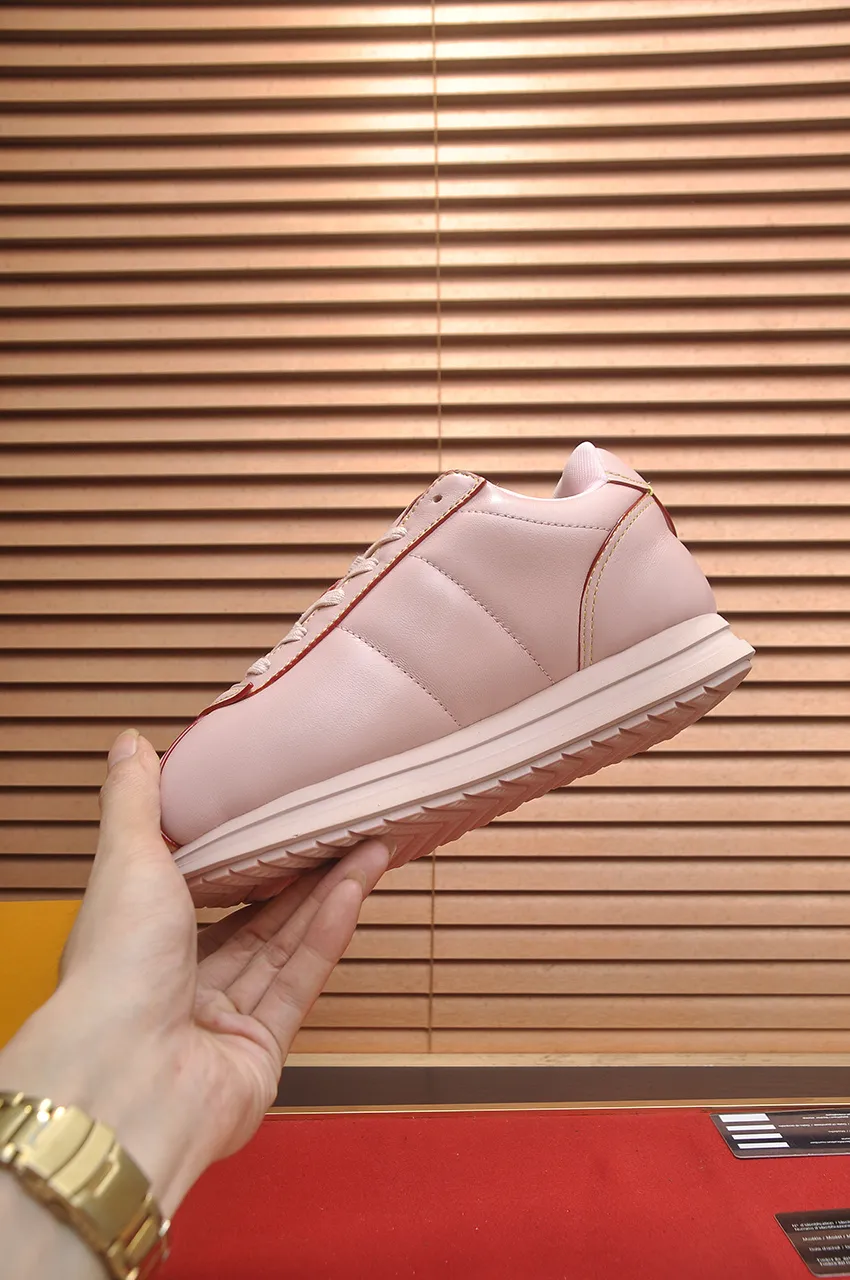 Men's men's shoes 💰700💶[LOUIS VUITTON] new original order 🍀LV Louis Vuitton * - top version of LV classic trendy shoes! Made of imported original fabrics, mesh lining, and original wear-resistant rubber foam outsole! High quality products! Size (female 35-40)